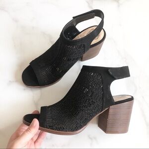 Vince Camuto Keannie Block Heel Sandal in Black Nubuck Ankle Strap